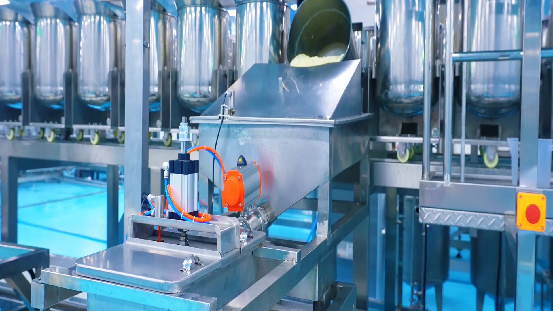 Tofu forming on the production line